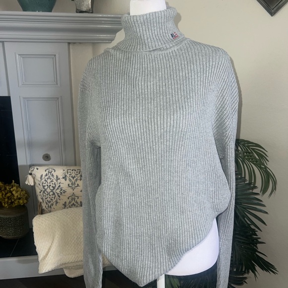 Polo by Ralph Lauren Light Gray Ribbed Turtleneck Sweater with RL Flag Logo - Picture 5 of 9